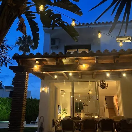 Vibrant Vacation San Pedro Oasis