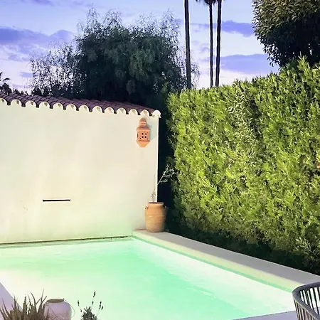 Villa Vibrant Vacation San Pedro Oasis